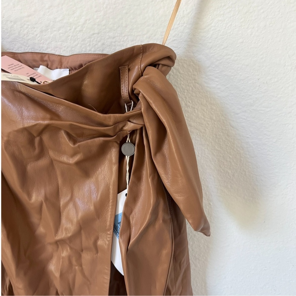 NWT Nanushka Amas Faux Leather Skirt in Camel Brown - Picture 4 of 6
